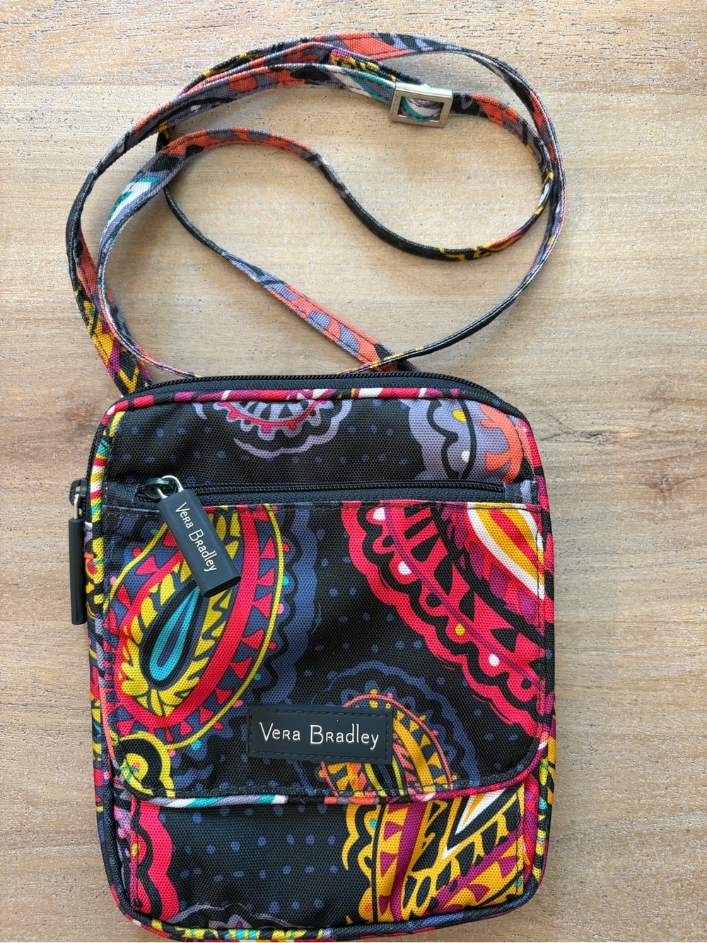 Vera Bradley Mini Hipster Crossbody Bag • Vivid Paisley • NWOT • Lighten Up Line - Picture 6 of 7